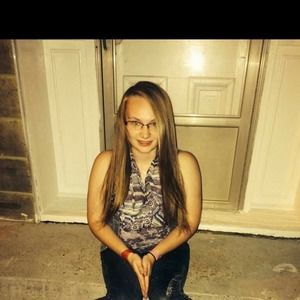 Meet your Posher, Annie